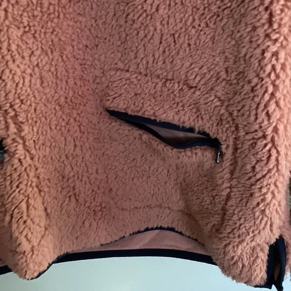 ⭐️2/$10 - Pink Nautica Sweater - Picture 2 of 3